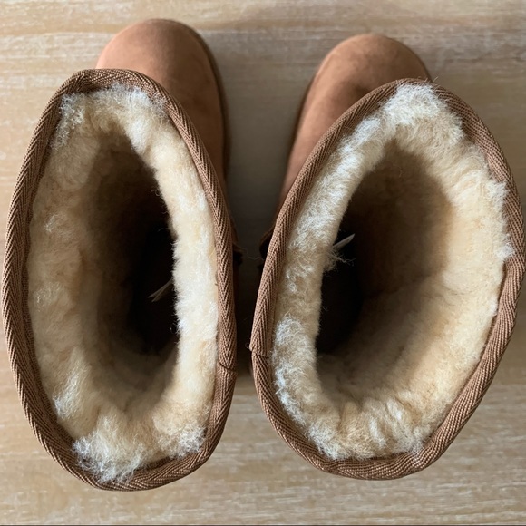 Ugg Australia Classic Brown Boots - Picture 9 of 13